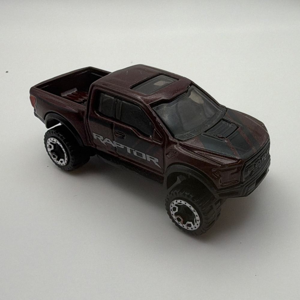 Hot Wheels Ford F-150 Raptor 2017 Pickup Truck 1:64 Diecast Burgundy/Black
